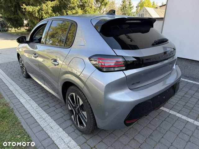 Peugeot 208 - 4