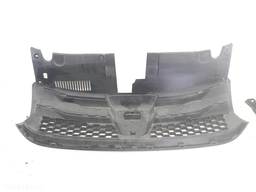 GRILL ATRAPA ZNACZEK PRZÓD DACIA SANDERO II STEPWAY - 5