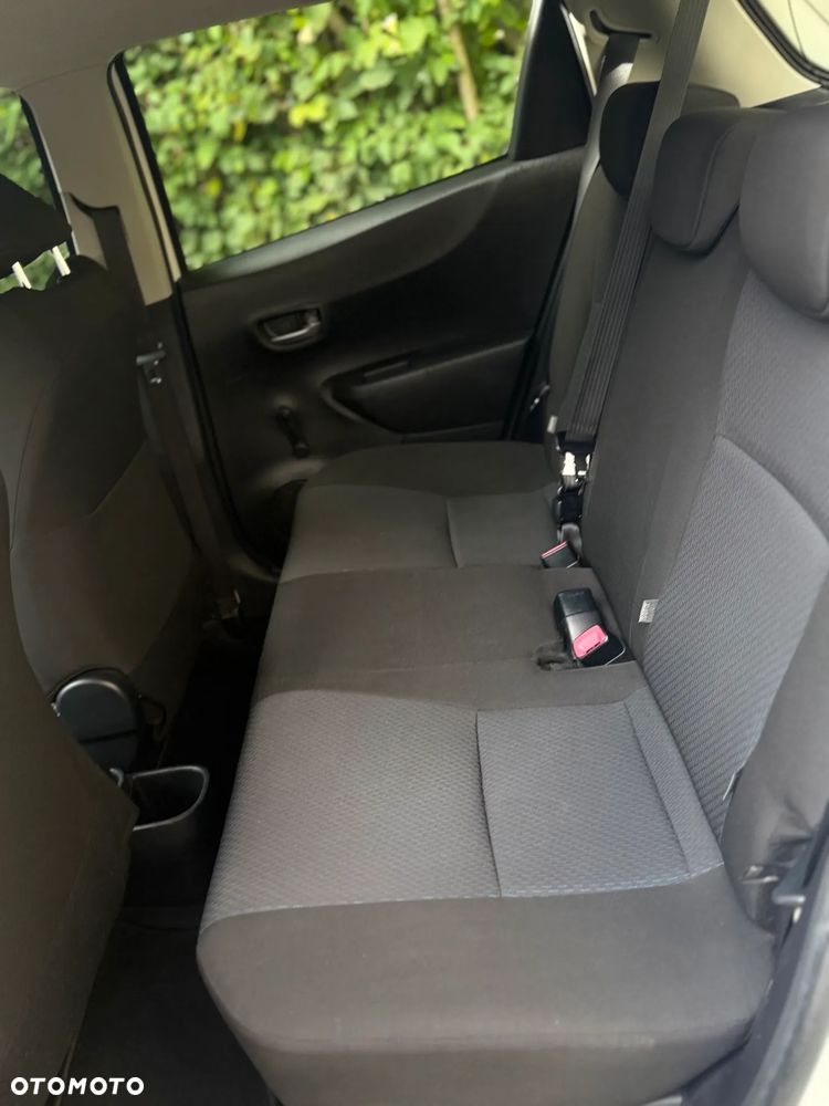 Toyota Yaris - 7