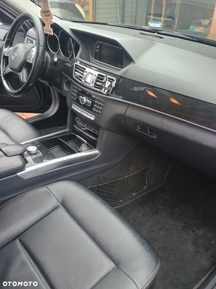 Mercedes-Benz Klasa E - 9