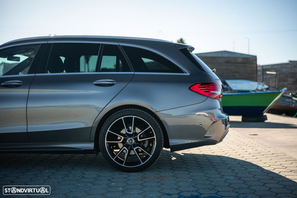 Mercedes-Benz C 300 de AMG Line - 59