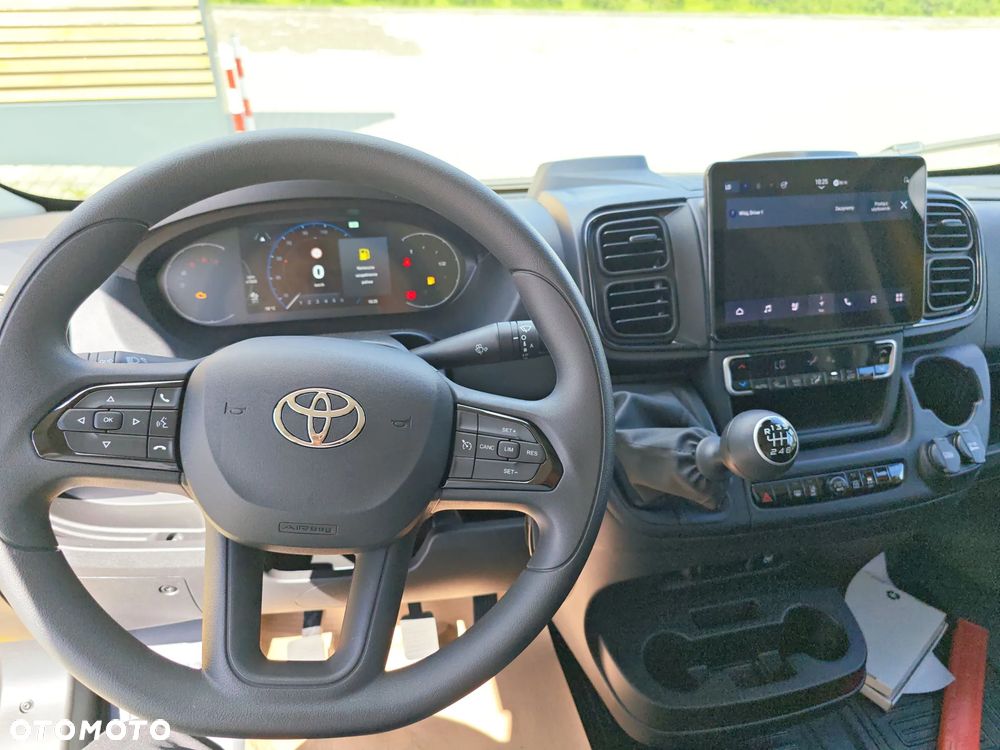 Toyota Proace Max - 9