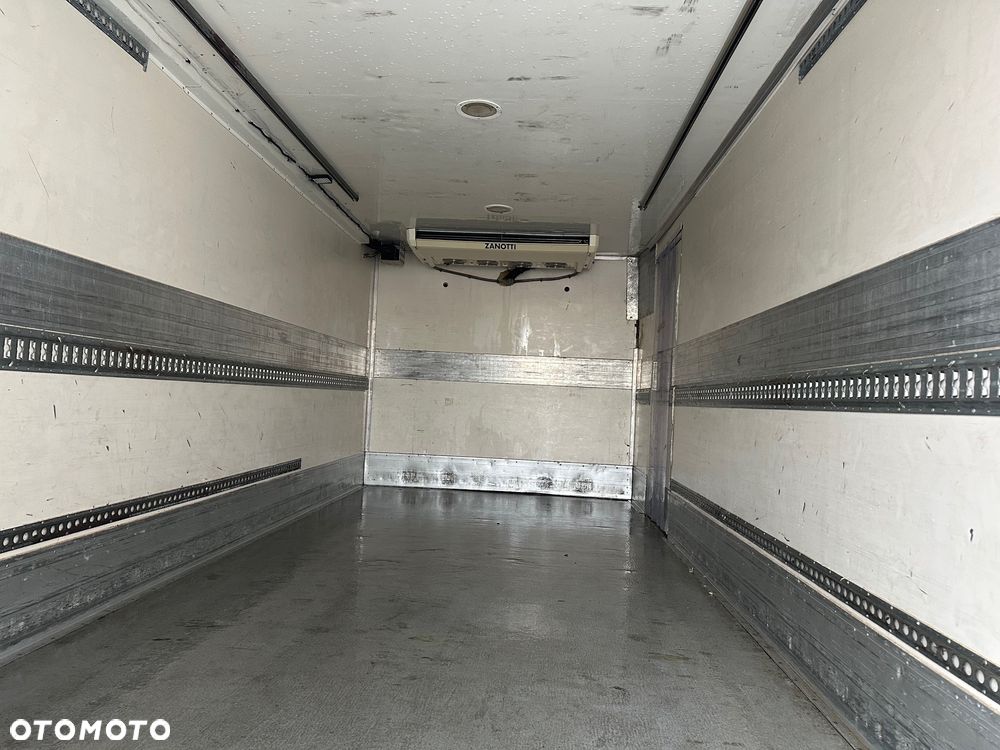 Mercedes-Benz Atego 1218  Chłodnia + Winda 2015 r. - 11