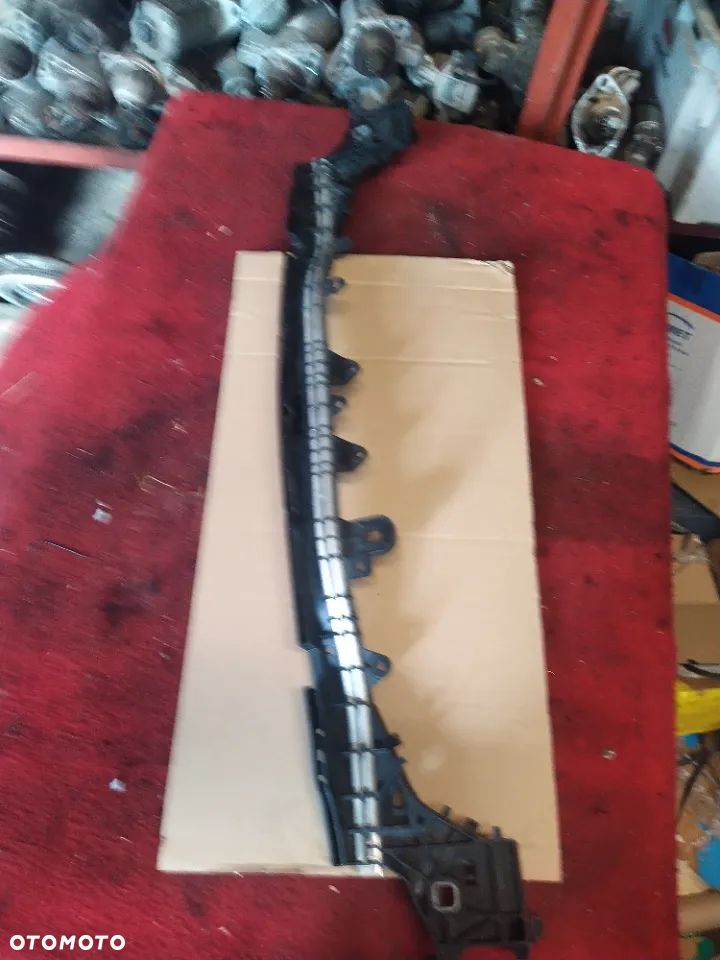 Pas przedni Mercedes w 205 A2056206700