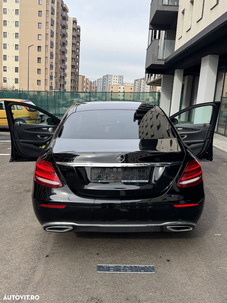 Mercedes-Benz E 220 d Aut. - 4