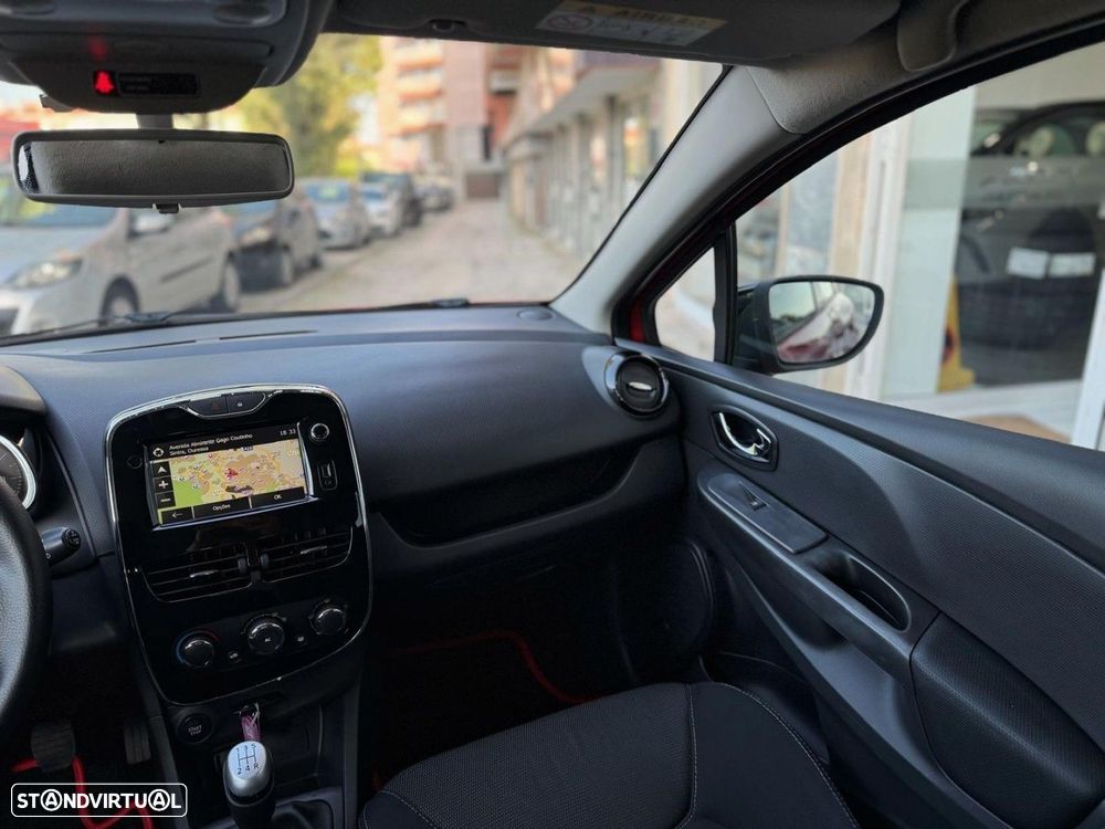 Renault Clio Sport Tourer 1.5 dCi Dynamique S 82g - 17