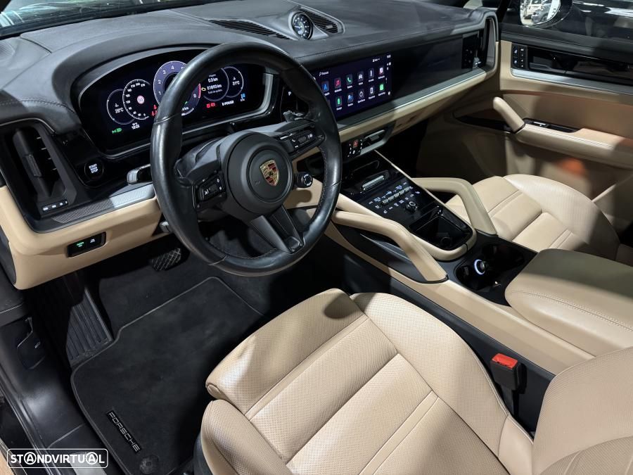 Porsche Cayenne Coupé E-Hybrid - 11