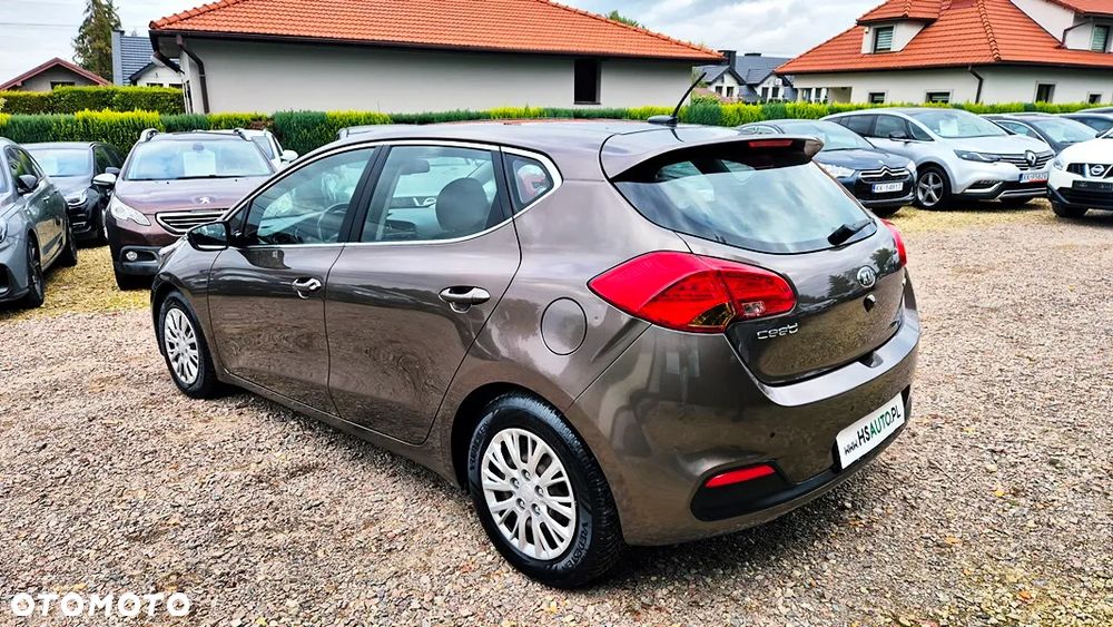 Kia Ceed 1.6 GDI XL - 19