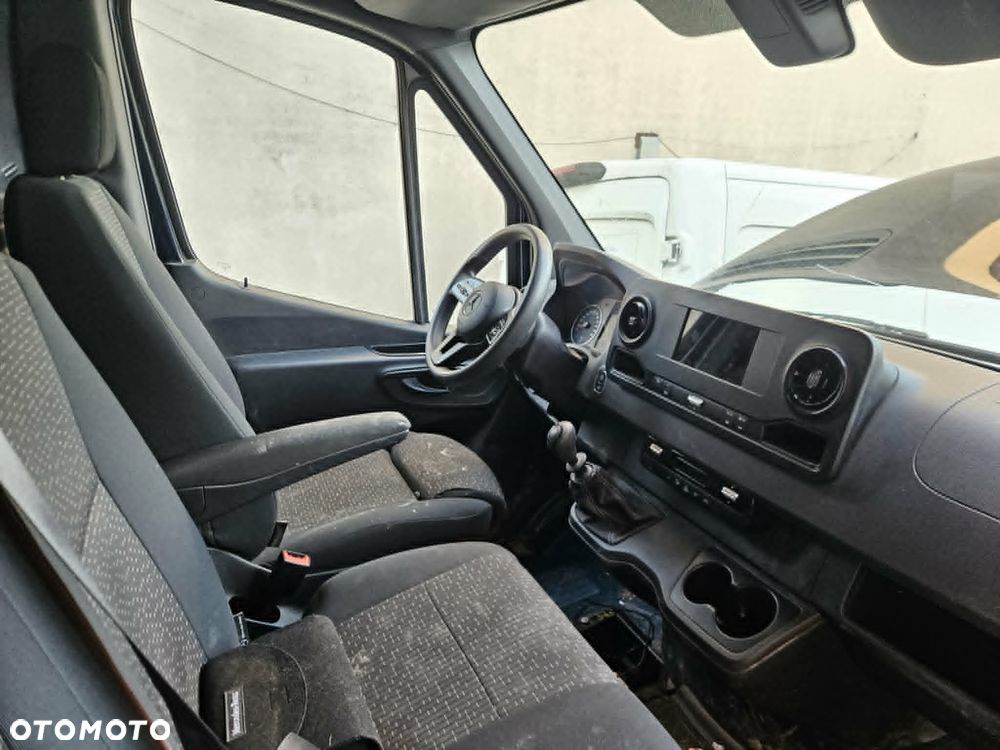 Mercedes-Benz SPRINTER  2.0 CDI 150kM  MAXI  2024 - 21