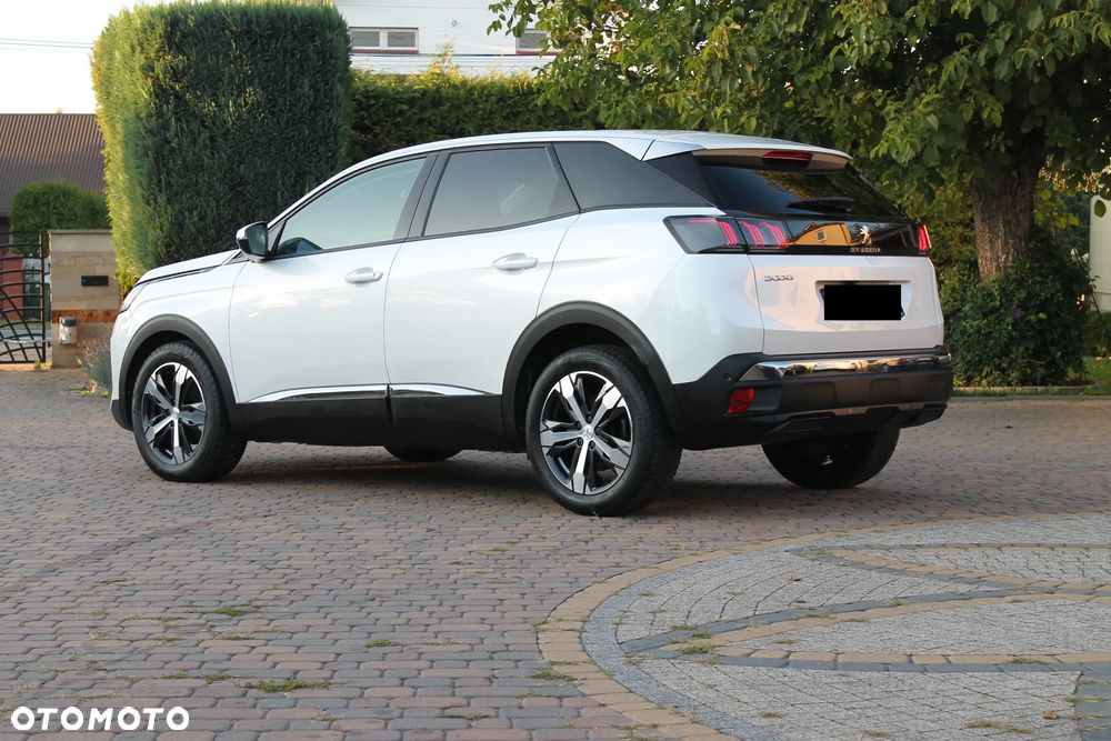 Peugeot 3008 PureTech 130 Stop & Start GPF Allure Business-Paket - 4