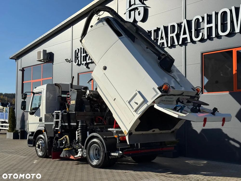 Volvo FL 15.250 Euro 6 // zamiatarka JOHNSTON VT652 //  BUCHER // odkurzacz , polewaczka - 7