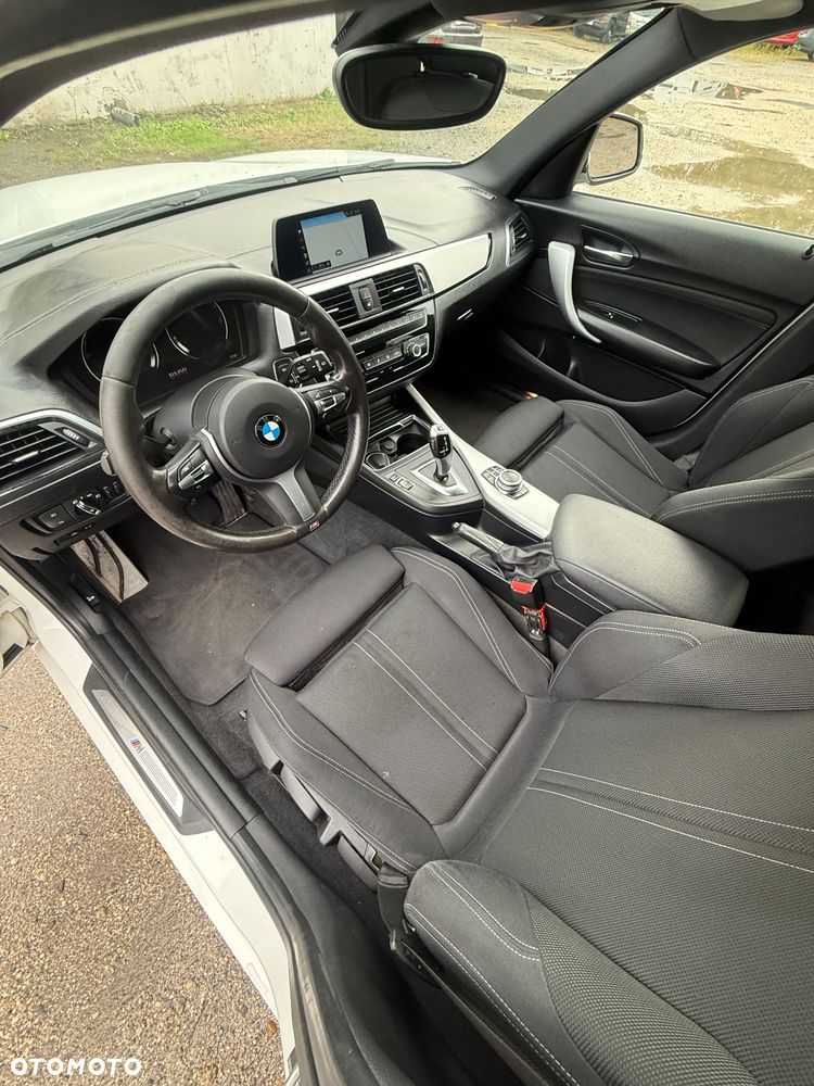 BMW Seria 1 116d M Sport Shadow - 23
