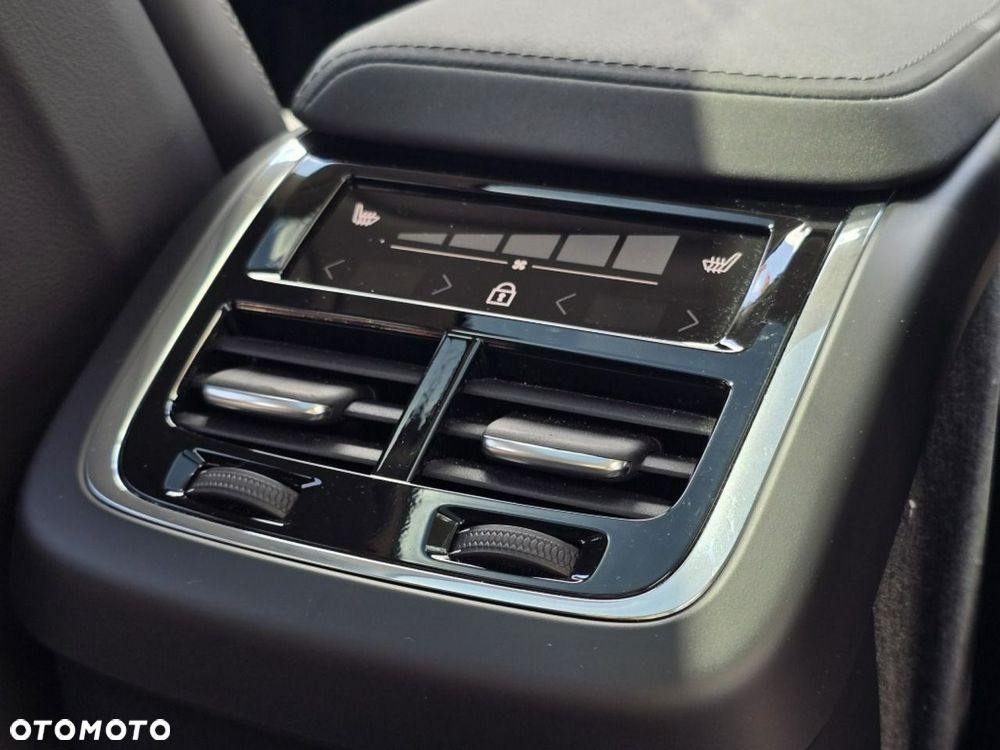 Volvo XC 60 B5 B AWD Ultra Dark - 14