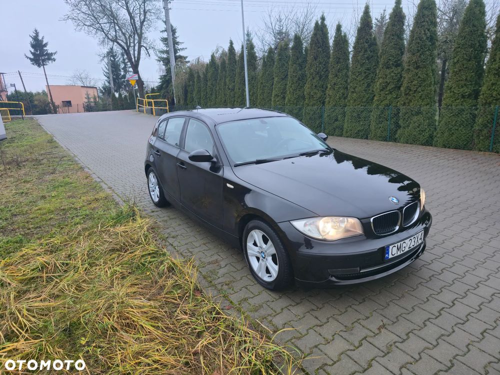 BMW Seria 1 118i Edition Sport - 10