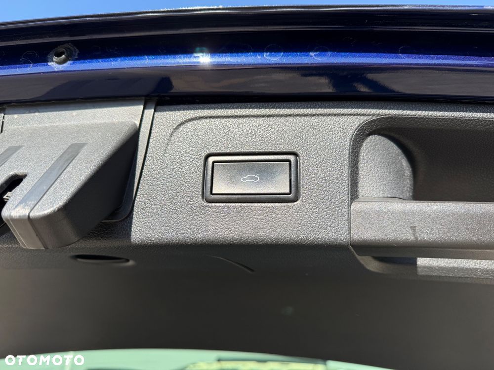 Volkswagen Passat 2.0 TDI SCR DSG Comfortline - 22