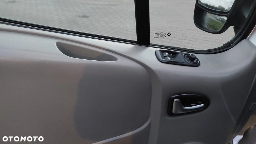 Opel Vivaro L2H1 2.9t - 14