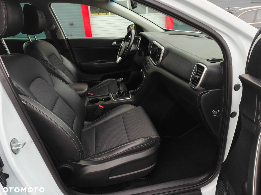 Kia Sportage 1.6 T-GDI Business Line 2WD - 19
