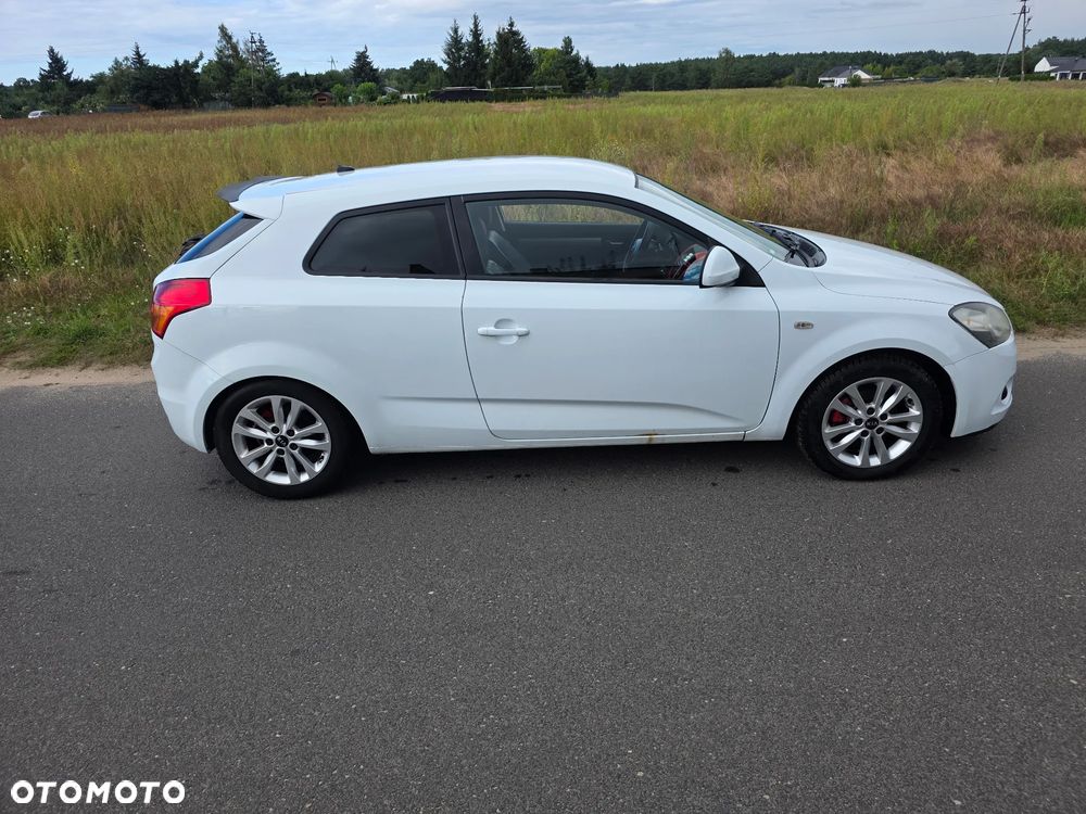 Kia ProCeed 2.0 CRDi EX - 3