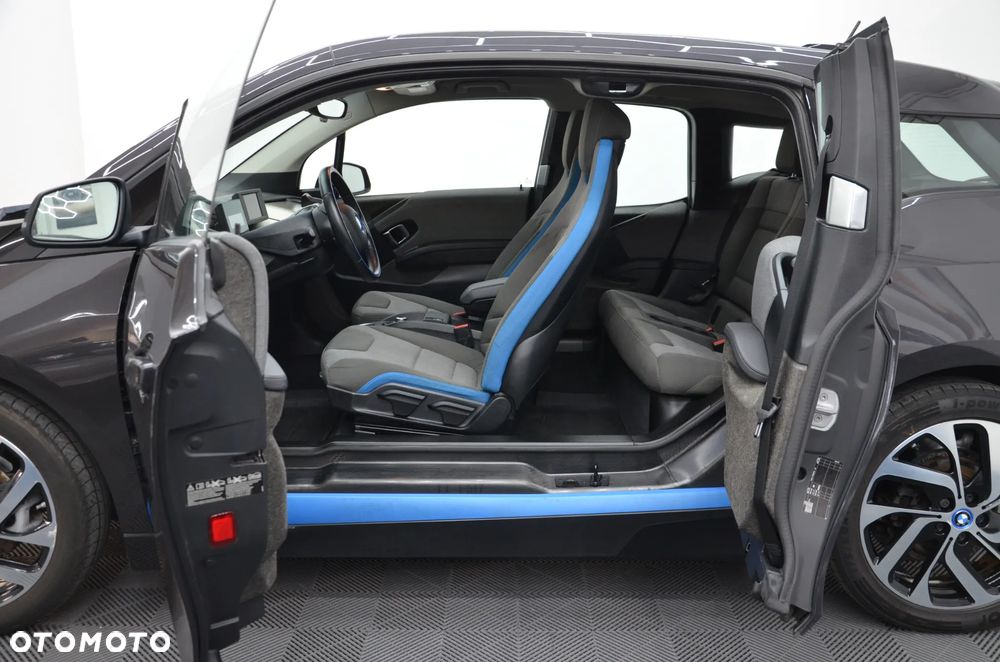 BMW i3 (60 Ah) - 12