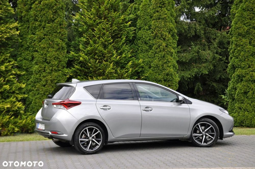 Toyota Auris - 5