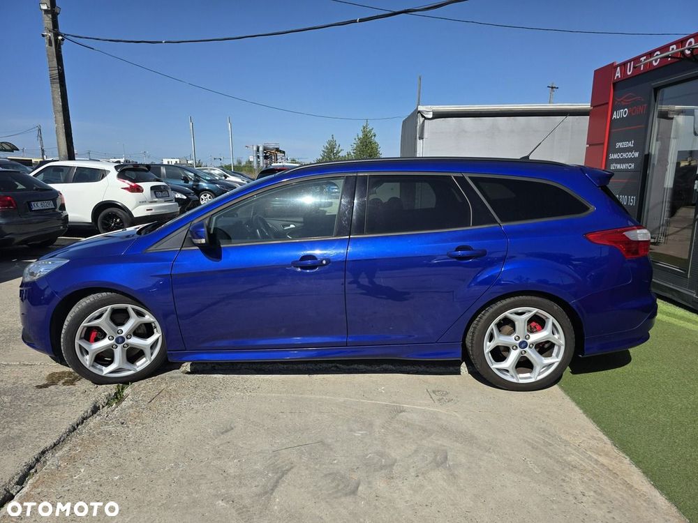 Ford Focus - 8