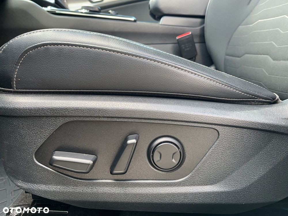 Kia Sportage - 12