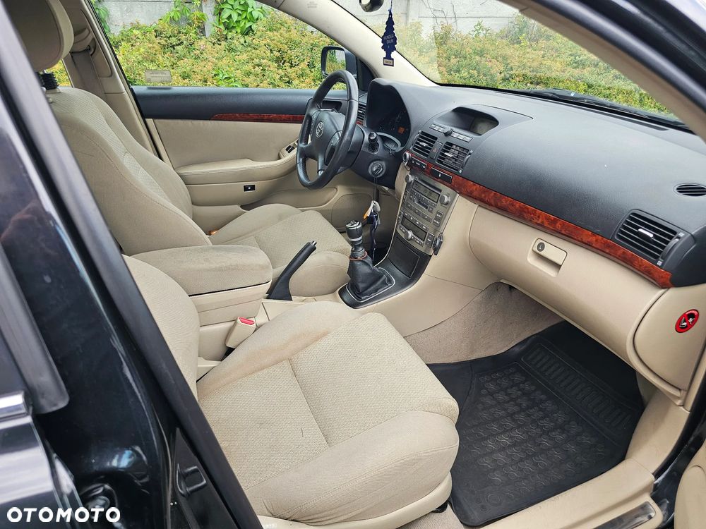 Toyota Avensis 2.2 D-4D Prestige - 7