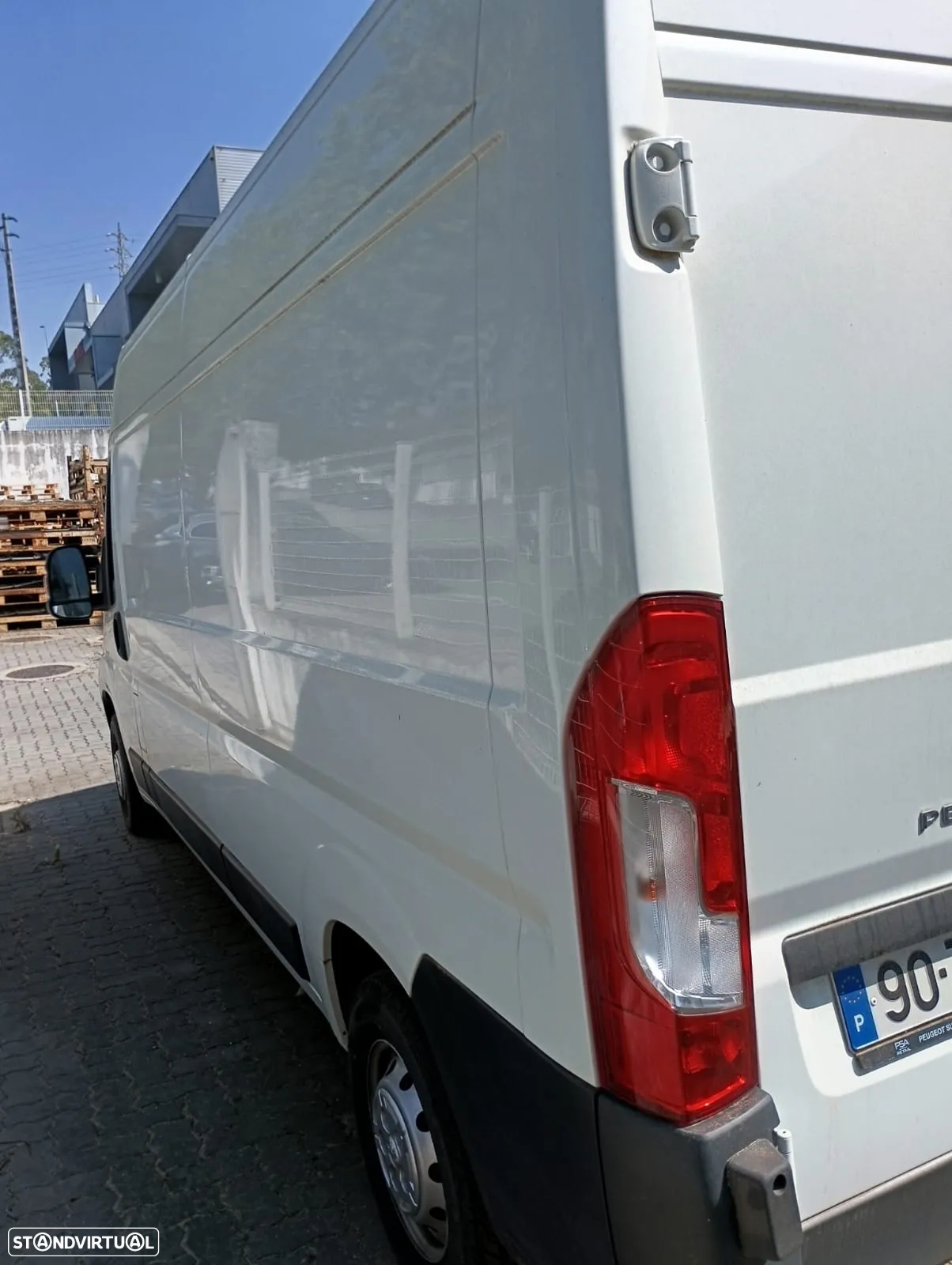 Peugeot Boxer 2.2 BlueHDi 335 L2 CD - 4
