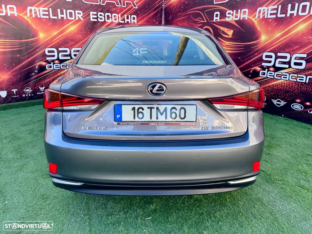 Lexus IS 300H Executive+ - 10