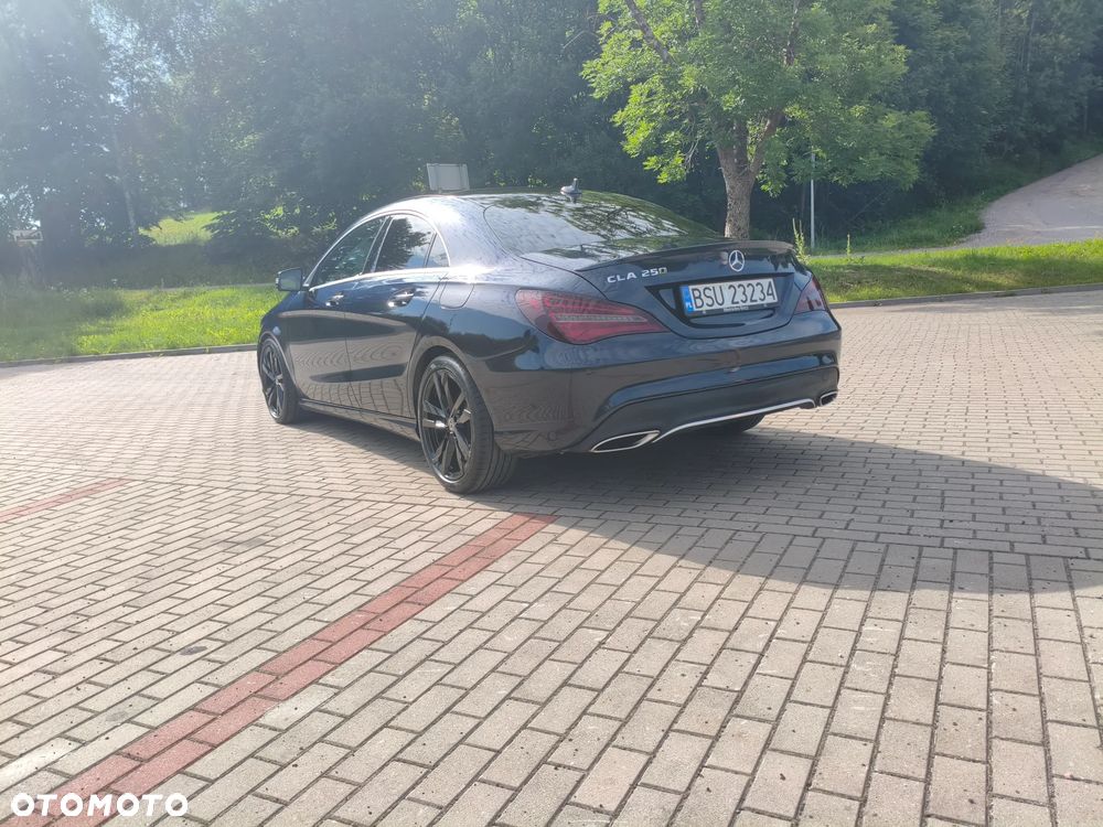 Mercedes-Benz CLA 250 Sport 7G-DCT - 4