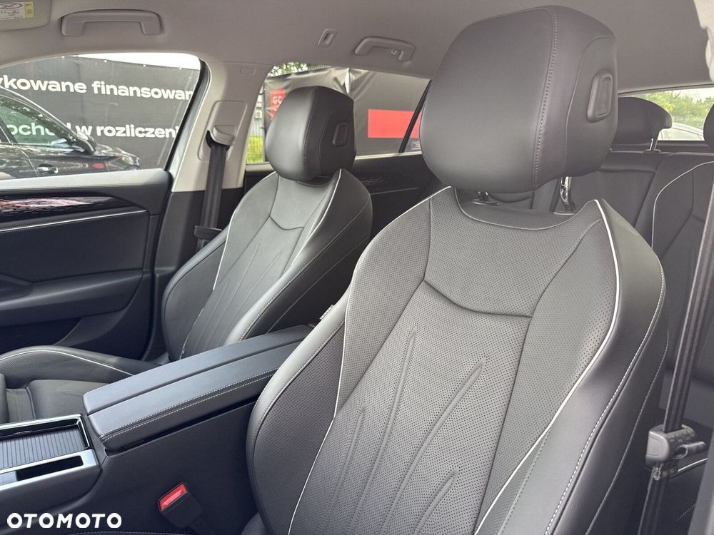 Volkswagen Passat Variant 2.0 TDI EVO Elegance DSG - 19