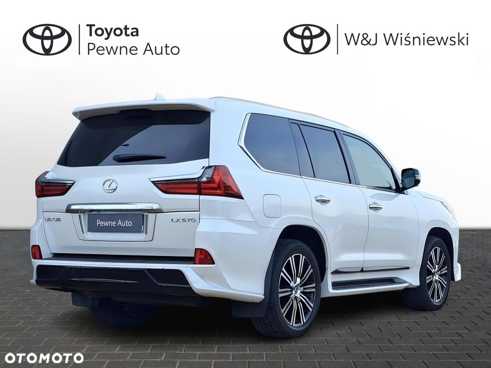 Lexus LX 570 Omotenashi - 4