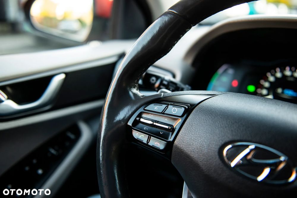 Hyundai IONIQ 1.6 GDI Premium - 28