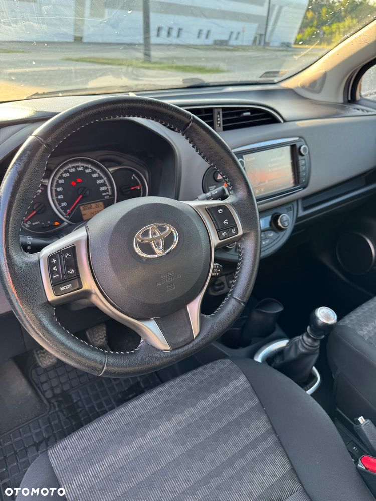 Toyota Yaris - 6