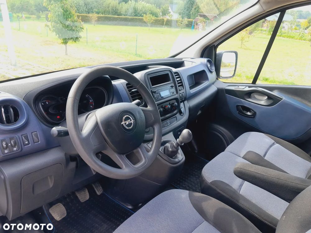 Opel VIVARO LONG - 9