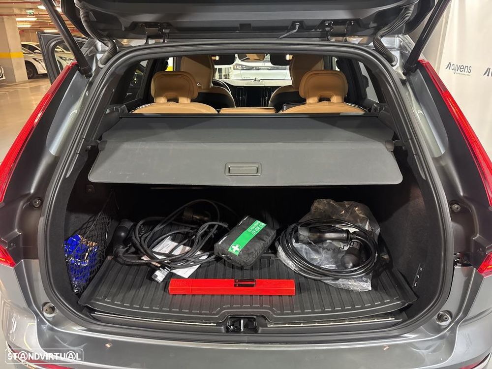 Volvo XC 60 2.0 T8 PHEV Inscription AWD - 9