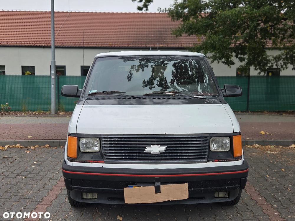 Chevrolet Astro - 2