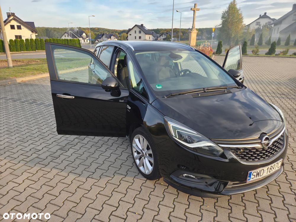 Opel Zafira 2017 photo 2