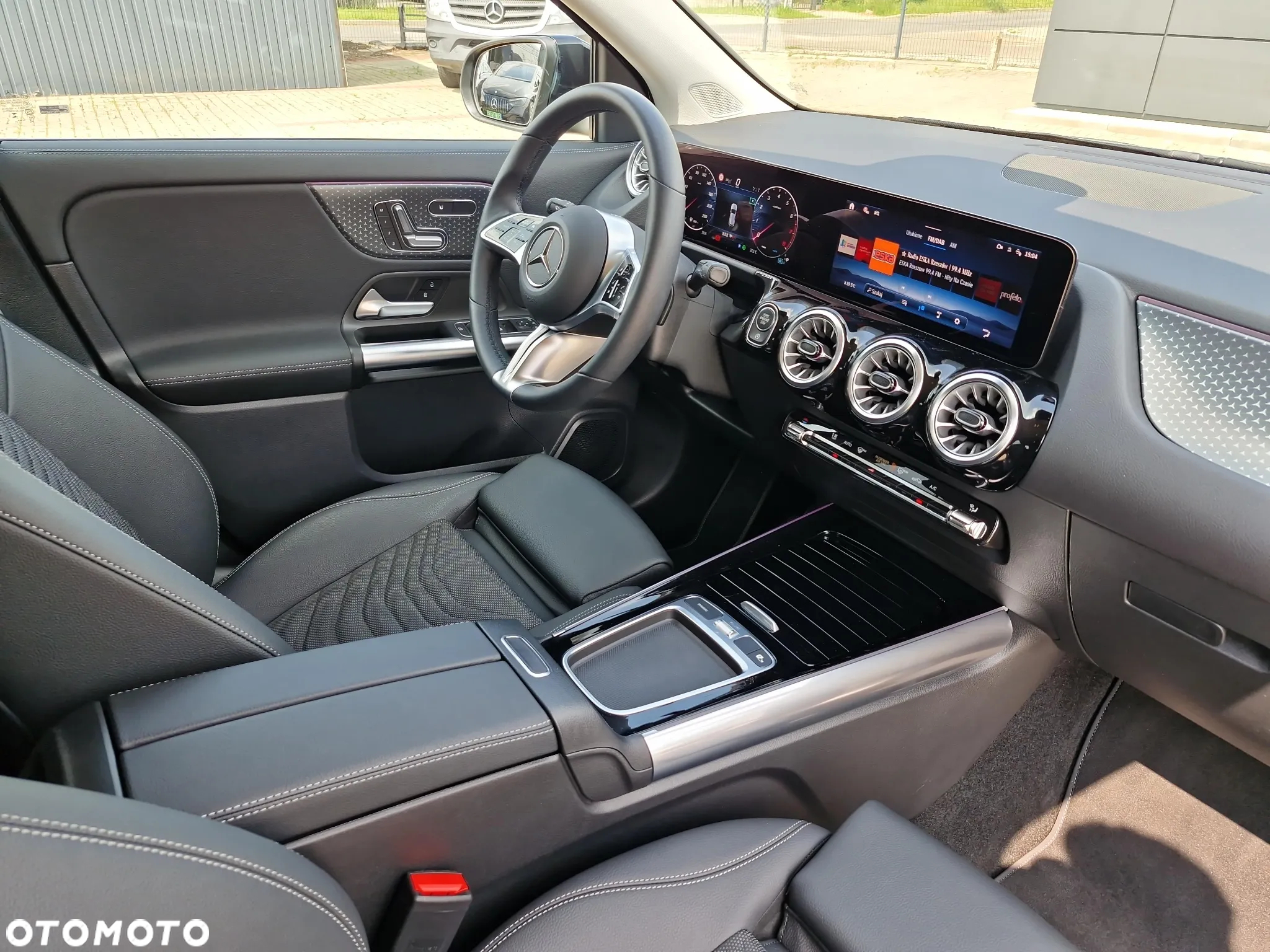 Mercedes-Benz GLA 200 Progressive - 12