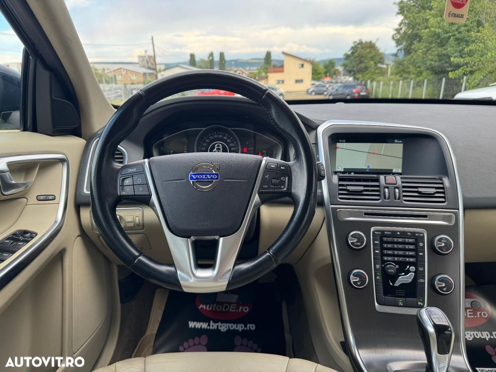 Volvo XC 60 - 8