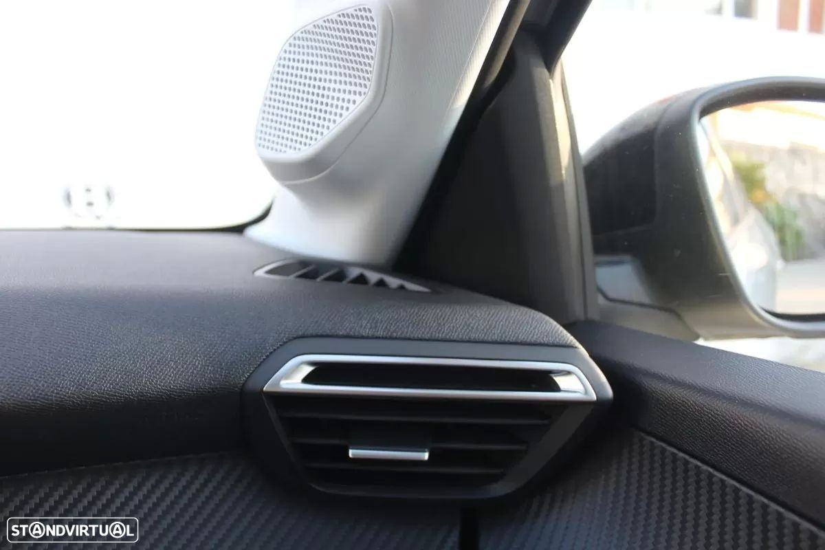 Peugeot 208 1.2 PureTech GT EAT8 - 38