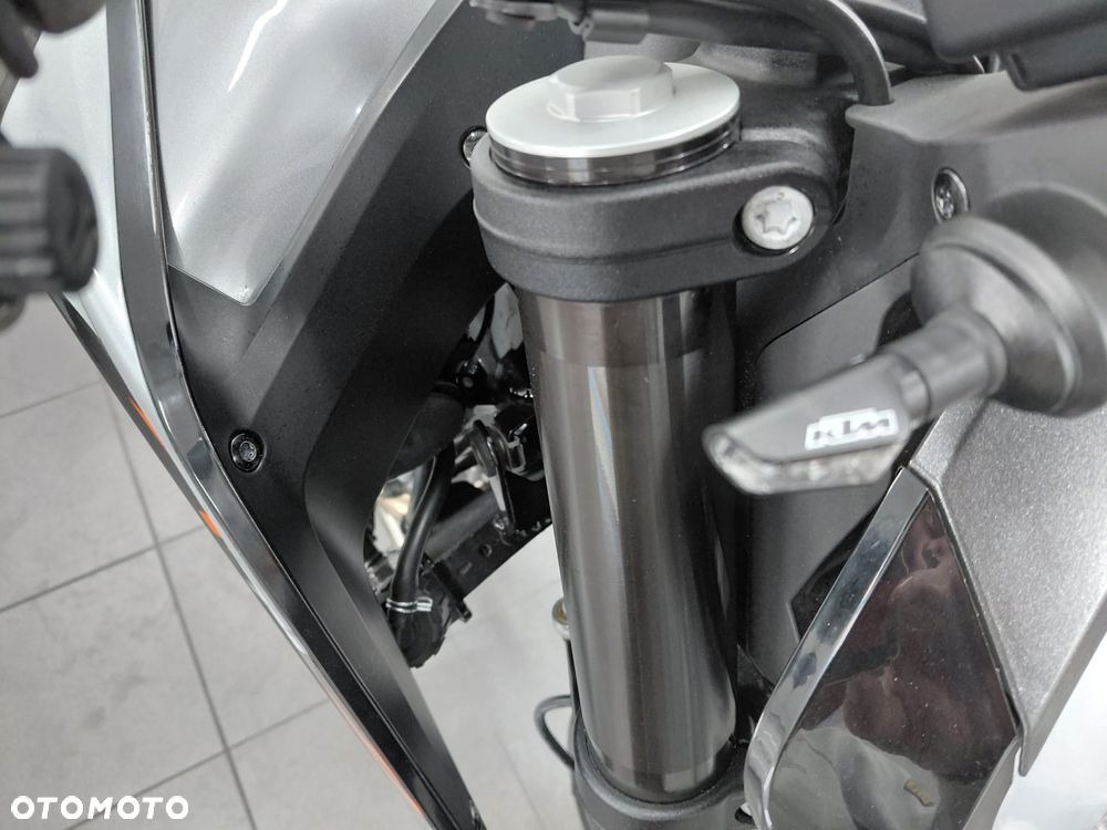 KTM Duke - 13