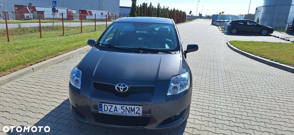 Toyota Auris 2.0 D-4D Team - 1