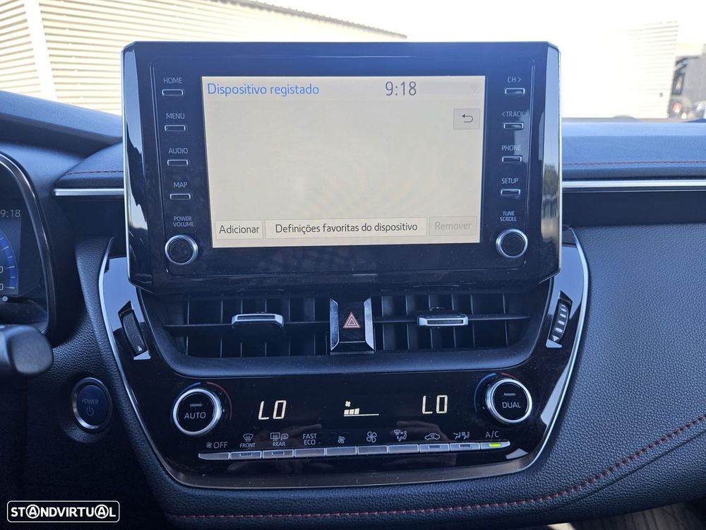 Toyota Corolla 1.8 Hybrid Exclusive - 28