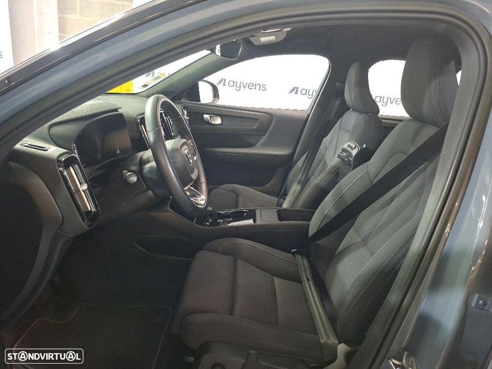 Volvo XC 40 Recharge Core - 5