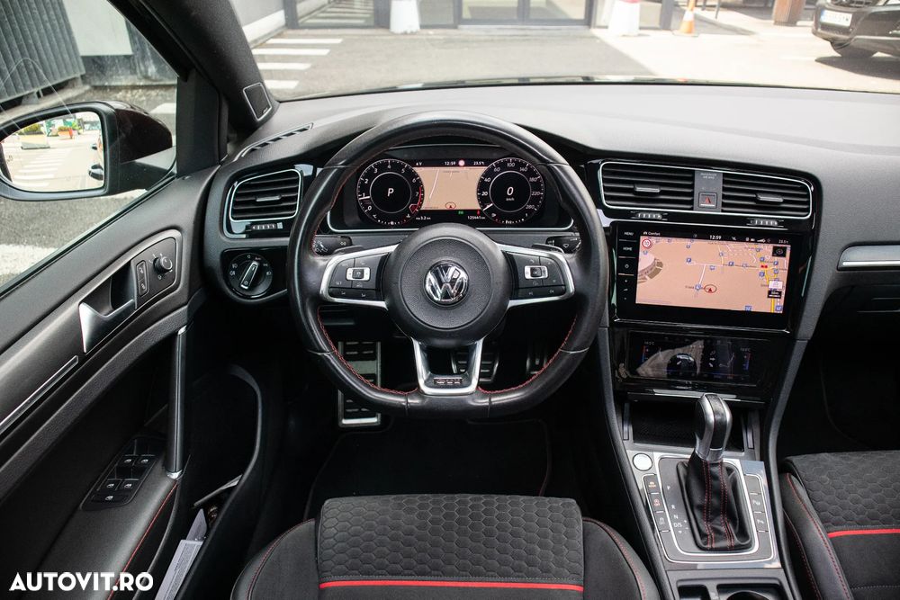 Volkswagen Golf GTI (BlueMotion Technology) DSG Performance - 33