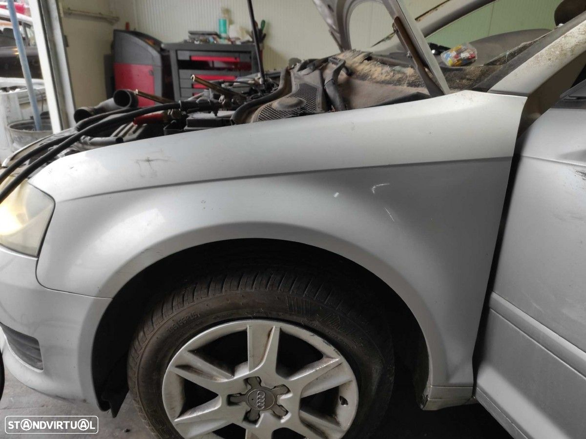 GUARDA-LAMAS FRENTE ESQUERDO AUDI A3 (8P) 1.9 TDI ATTRACTION - 3