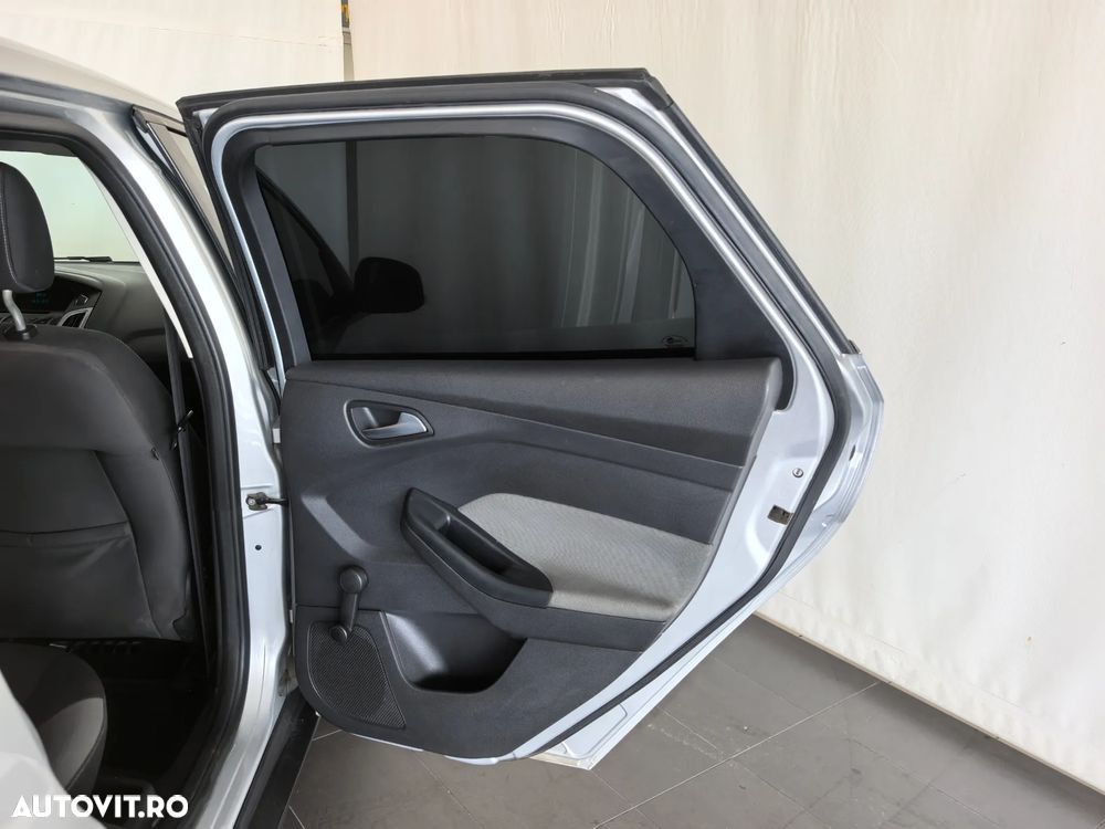 Ford Focus 1.6 TDCI DPF Trend - 23