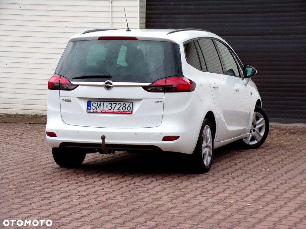 Opel Zafira - 10