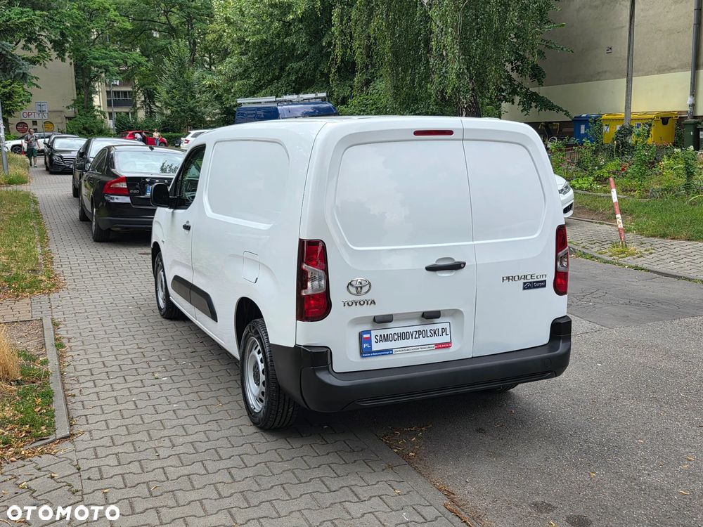 Toyota Proace - 16